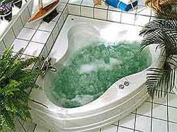 Угловую гидромассажную ванную Korfu производства IDO можно приобрести в салоне элитной сантехники «Белая Жемчужина»